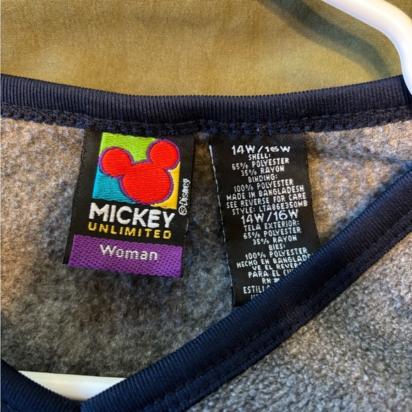 Mickey Unlimited Womens Gray Long Sleeve Embroidered Mickey Mouse SZ 14 W / 16 W - Picture 3 of 3